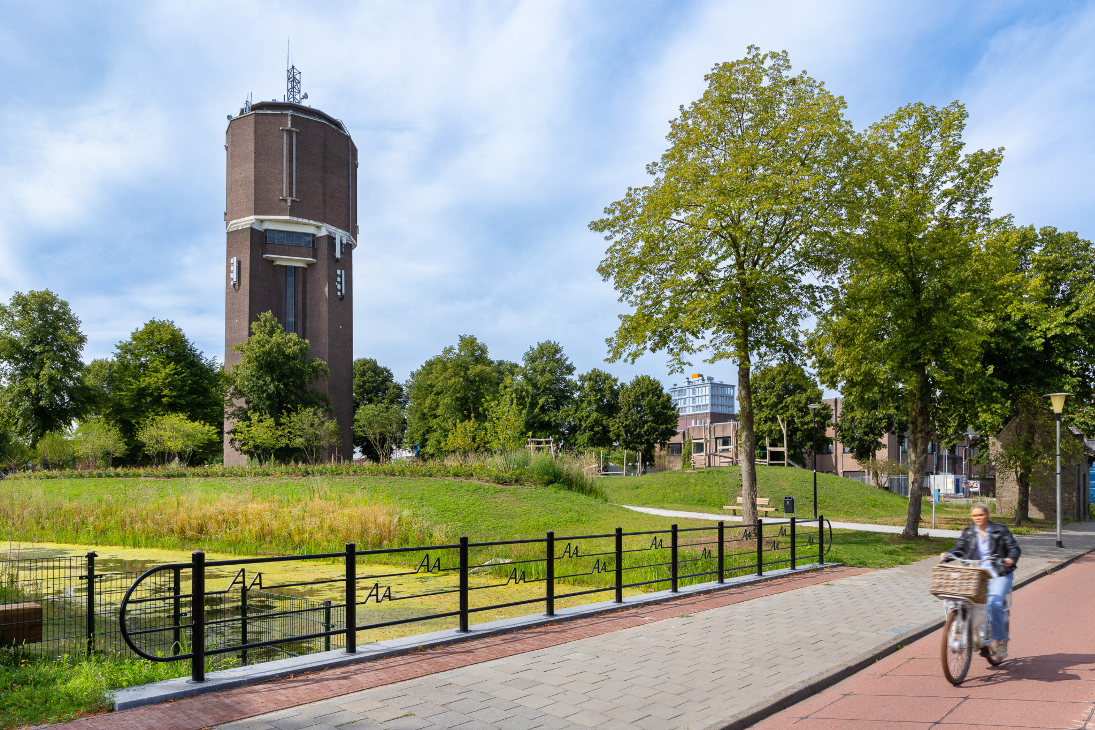 Custom Made CM3 Project Helmond September Park LR 6